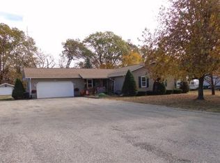 58 Lakeside Villa, Sullivan, IL 61951