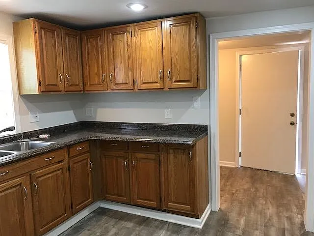 157 Union St #UPPER — Photo 8