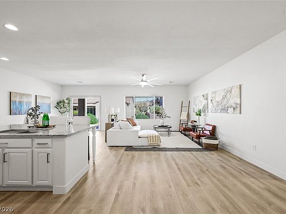 3rd image of 2088 Sawtooth Mountain Dr