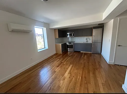 520 Parkside Ave #3B Photo 1 520 Parkside Ave #3B Photo 1