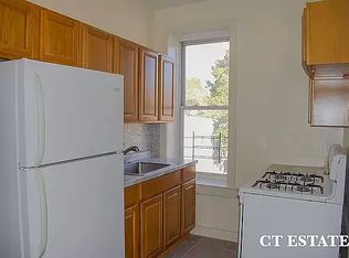 234 E 34th St, Brooklyn, NY 11203