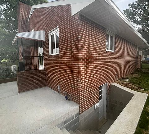 3rd image of 8115 Ball Rd