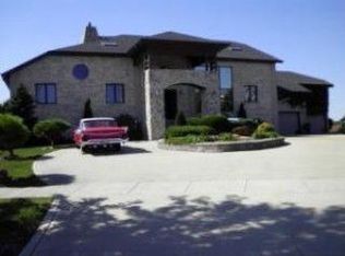 5405 Crescent Green Ct, Morris, IL 60450