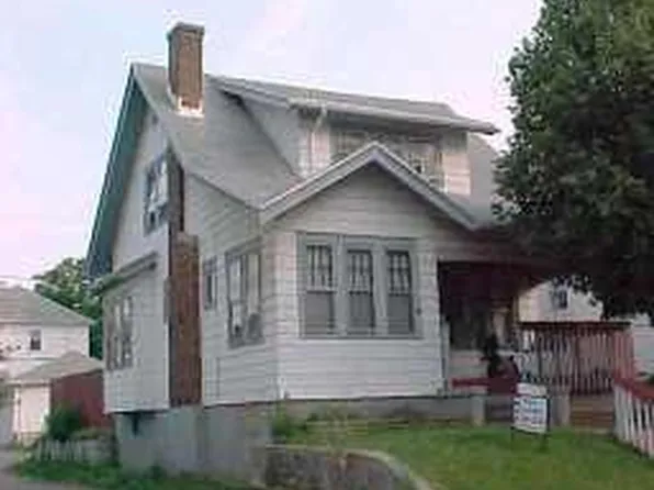 38 Gebhart St, Dayton, OH 45410