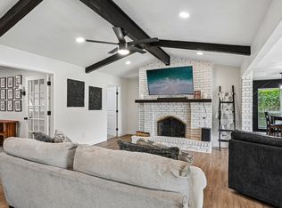 813 Oakbluff Dr, Lancaster, TX 75146