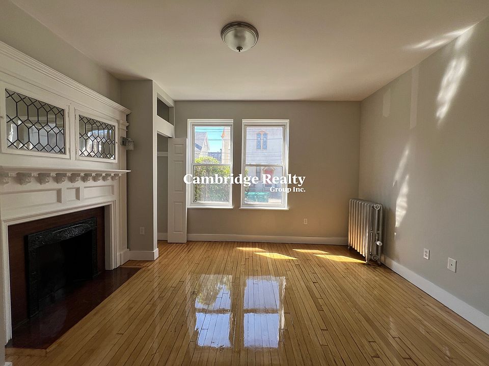 1st image of 4 Farrington Ave #1T