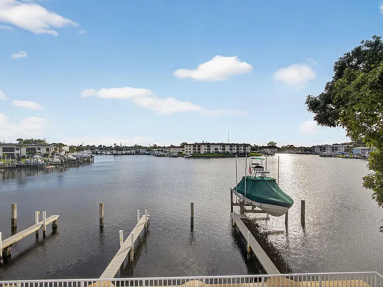 624 Southwind Cir #4 — Photo 31