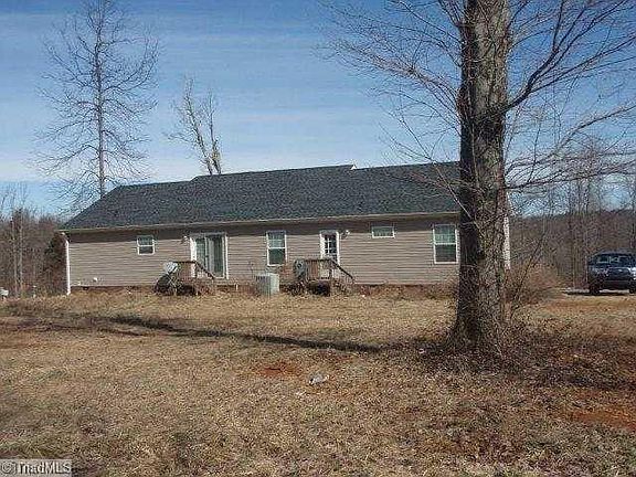 3rd image of 2985 Little Creek Dr