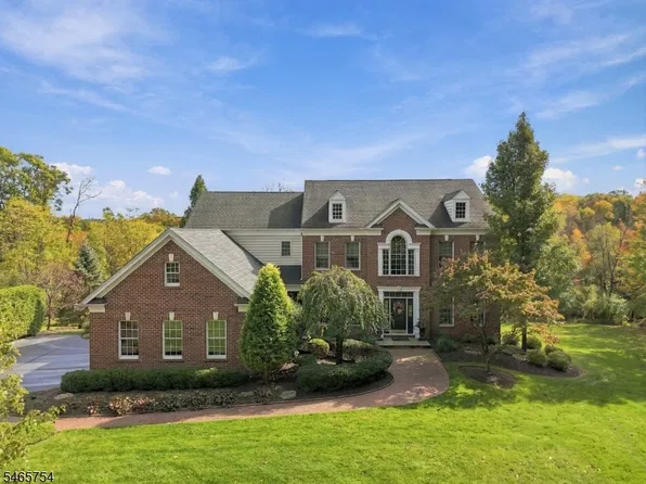 16 Ridgeline Dr, Washington Twp., NJ 07853