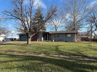 25741 Maple St, Wyaconda, MO 63474