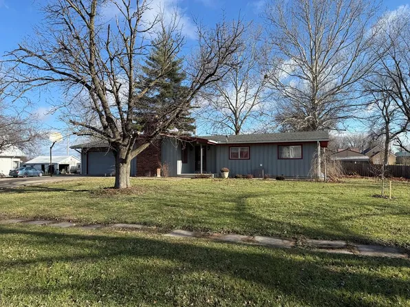 25741 Maple St, Wyaconda, MO 63474