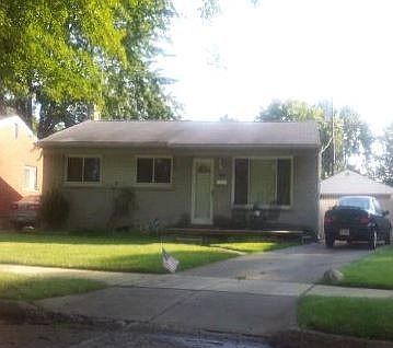 1st image of 32530 Birkshire St