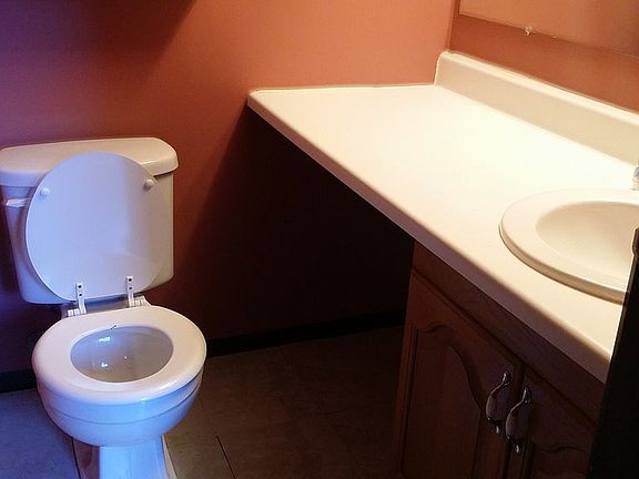 5th image of 346 Colony Green Dr