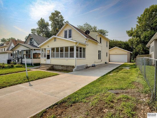 2527 Wirt St, Omaha, NE 68111