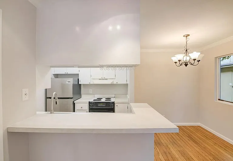355 Half Moon Ln #2 — Photo 1
