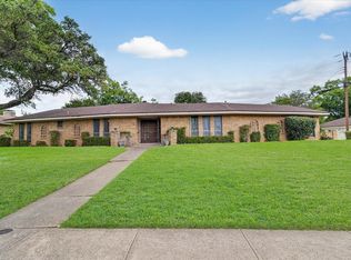 1811 Reynoldston Ln, Dallas, TX 75232