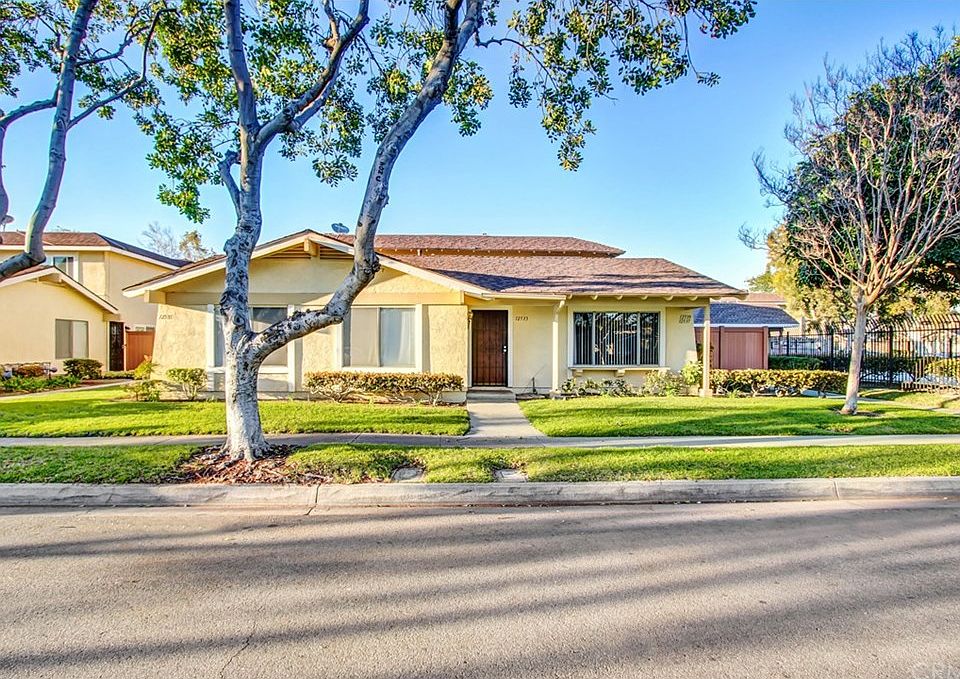1st image of 12533 Vicente Pl