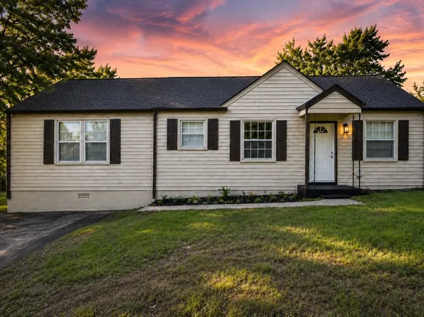 1232 Coarsey Dr, Nashville, TN 37217