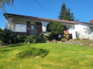 1137 Parker St, White Rock, BC V4B 4R8