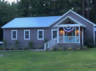 6636 Stag Park Rd, Burgaw, NC 28425