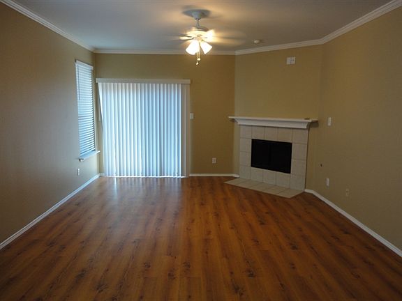 3rd image of 1500 Glencairn Ln #0