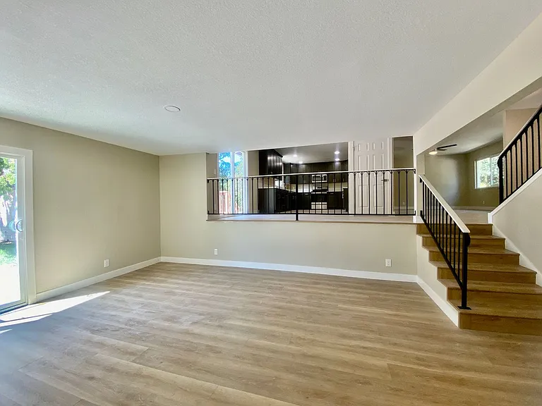 7349 Cross Dr — Photo 9
