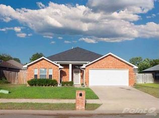 1121 E Park, Lindale, TX 75771