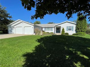 106 South Shrs, Sullivan, IL 61951