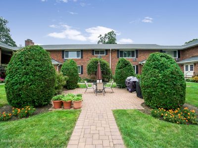 244 Edmunton Dr APT J19, North Babylon, NY, 11703