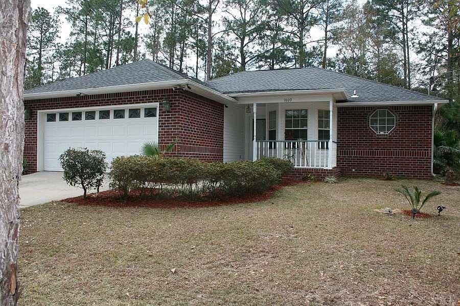 1st image of 1809 Bay Oaks Cir