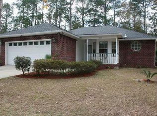 1809 Bay Oaks Cir, Milton, FL 32583