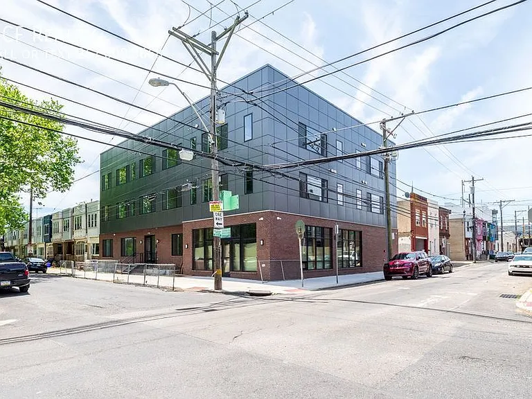 1300 S 24th St #D2 — Photo 17