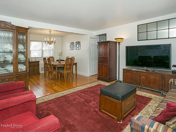3rd image of 35 Broadway APT 1B