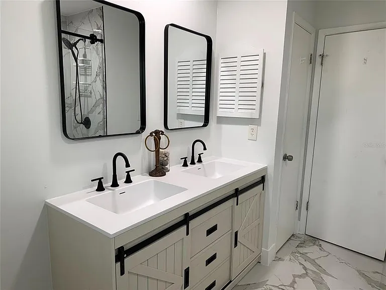 819 S Gondola Dr — Photo 30