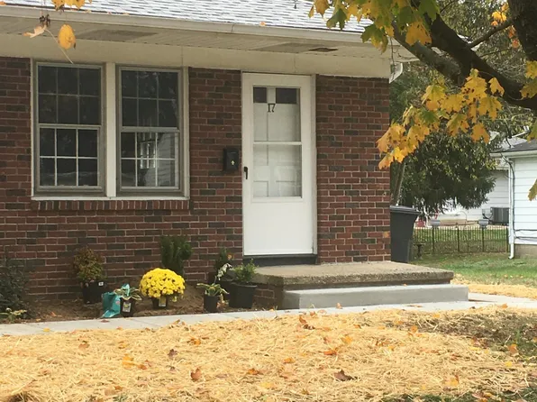17 Eden Pl, Athens, OH 45701