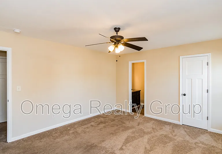 704 Cahaba Manor Dr — Photo 14