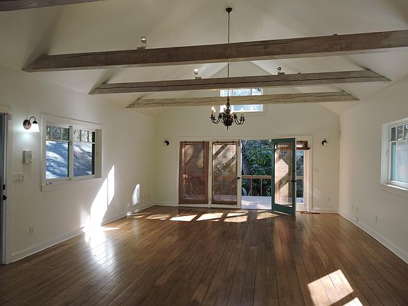 5th image of 8227 Lookout Mountain Ave