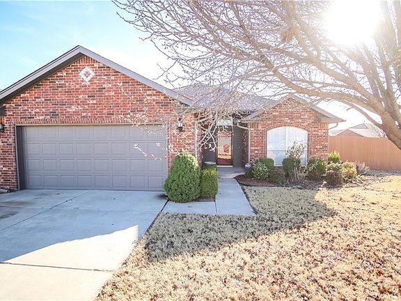 2nd image of 2228 SW 137th Pl