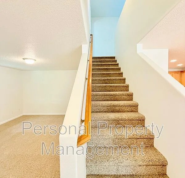 1200 SE 7th St — Photo 6