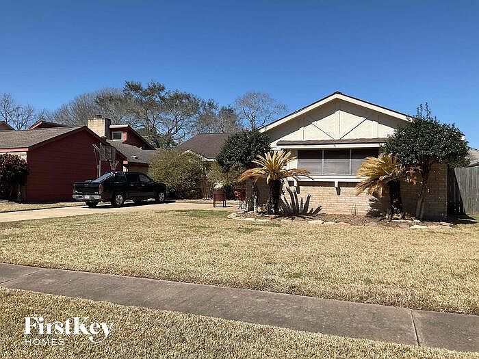 1st image of 22438 Smokey Hill Dr