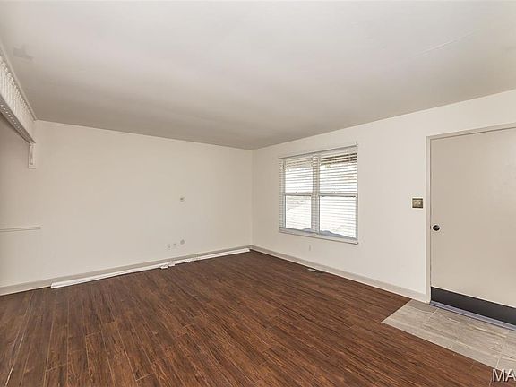 5th image of 62 Boyd Ave
