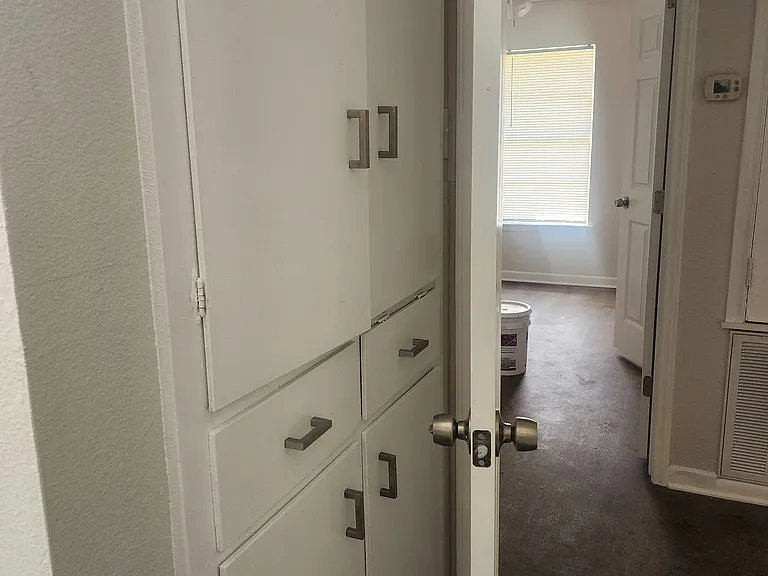 1009 Salem Dr — Photo 14