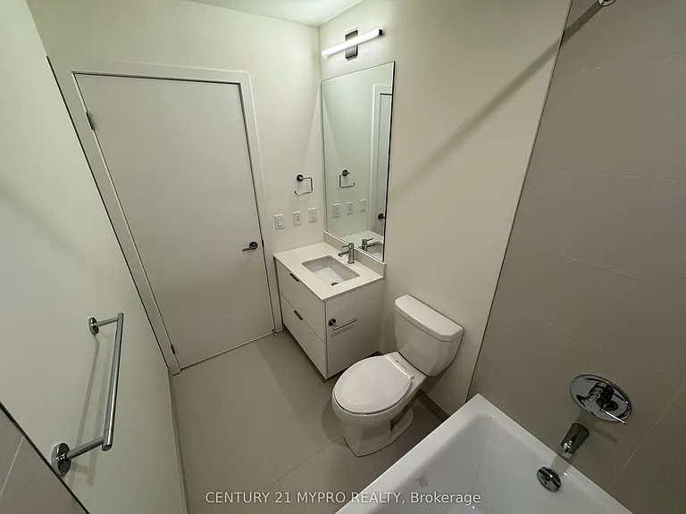 89 Church St #1010 — Photo 13