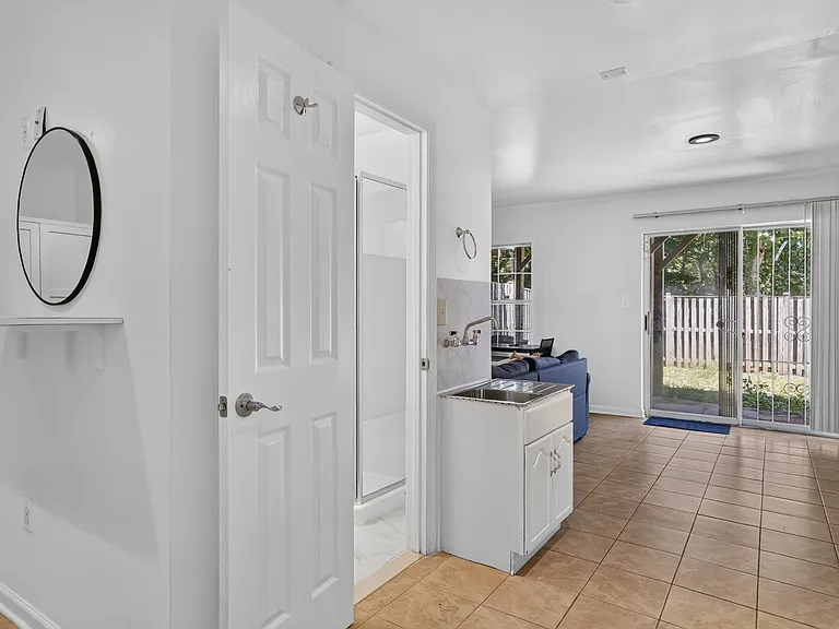 3430 Wood Creek Dr — Photo 8