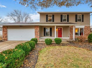1444 Navaho Trl, Saint Charles, MO 63304