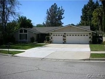 1st image of 1575 Beloit Ave