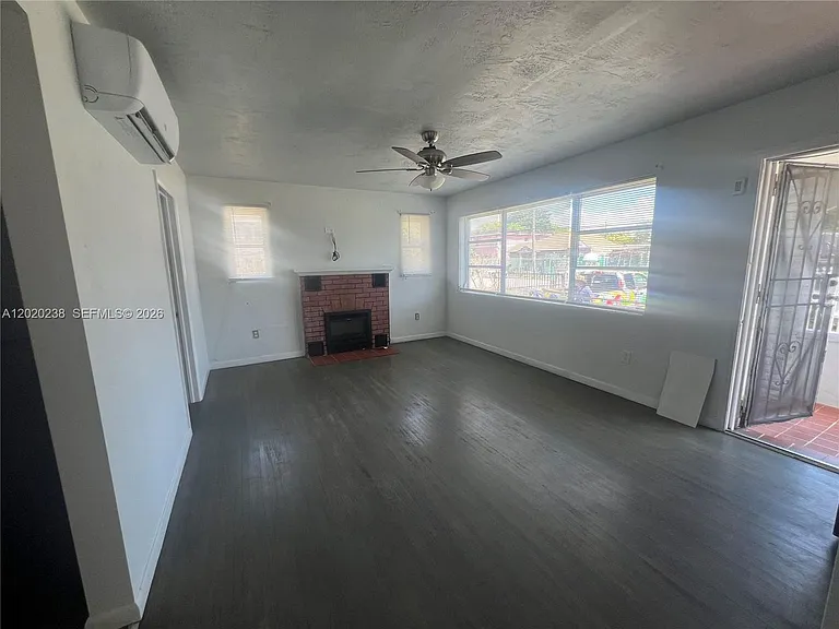 740 NW 31st St #1 — Photo 2
