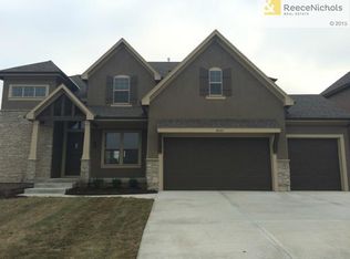 8407 W 165th Ter, Overland Park, KS 66085