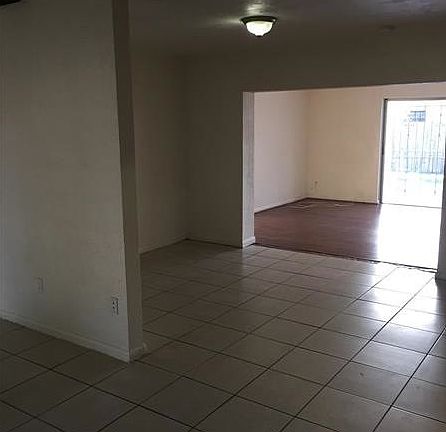 3rd image of 20580 NE 2nd Ave