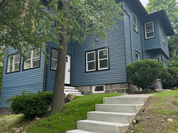 19 Dell Ave, Hyde Park, MA 02136